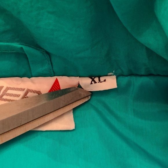 Fischer Vintage Ski Jacket Size XL with hoodie, buttons and zipper winter ski - Picture 13 of 15